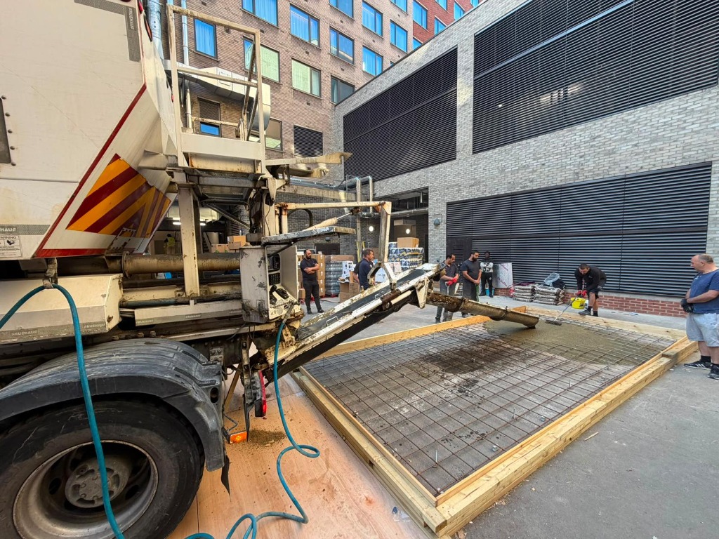 Volumetric Concrete Mixer Chute Discharge St Albans